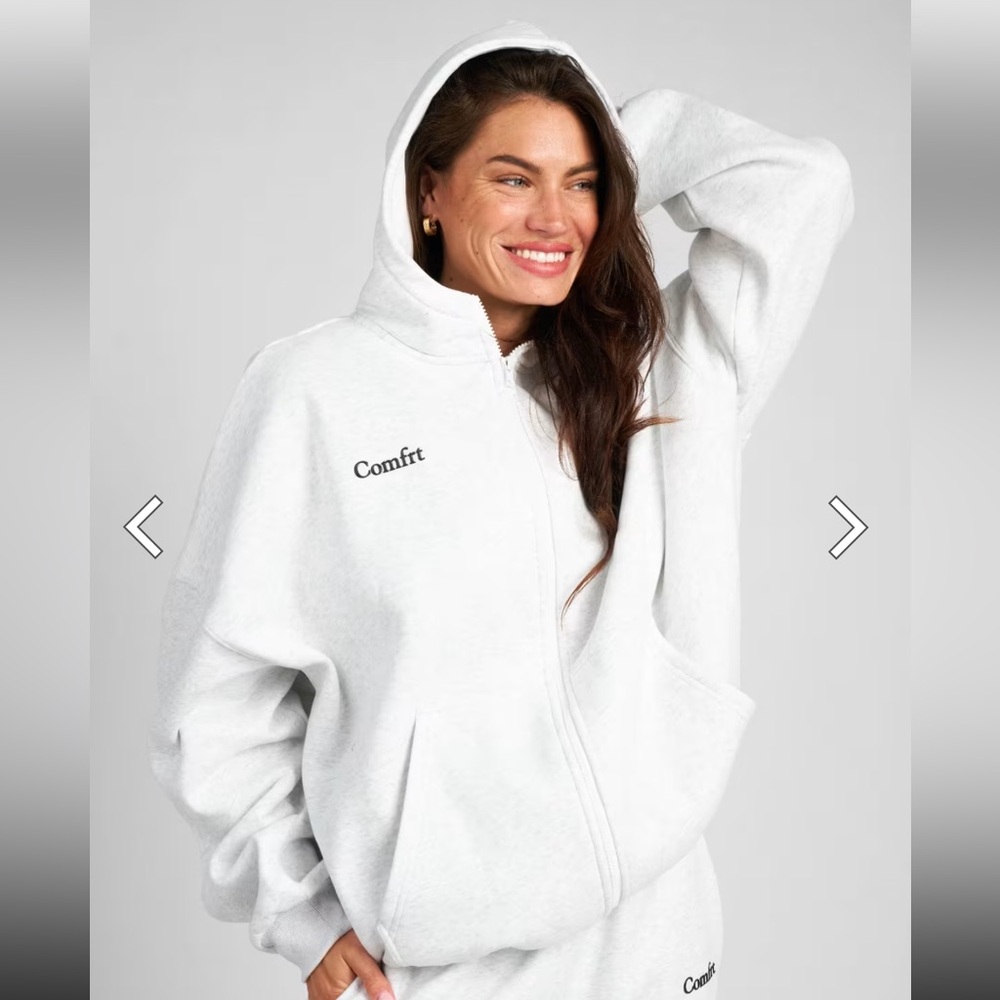 Comfrt Gray Cloud Zip Hoodie NWT